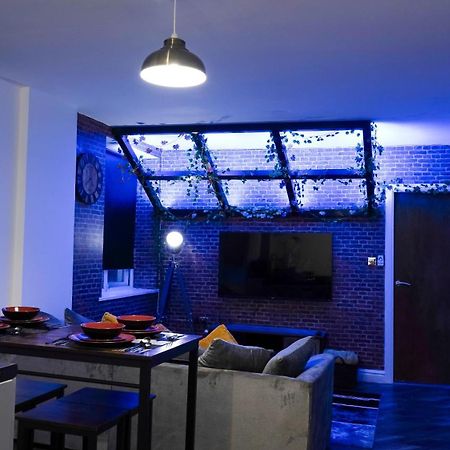 Stunning Two Bed City Centre Apartment Leeds  Bagian luar foto