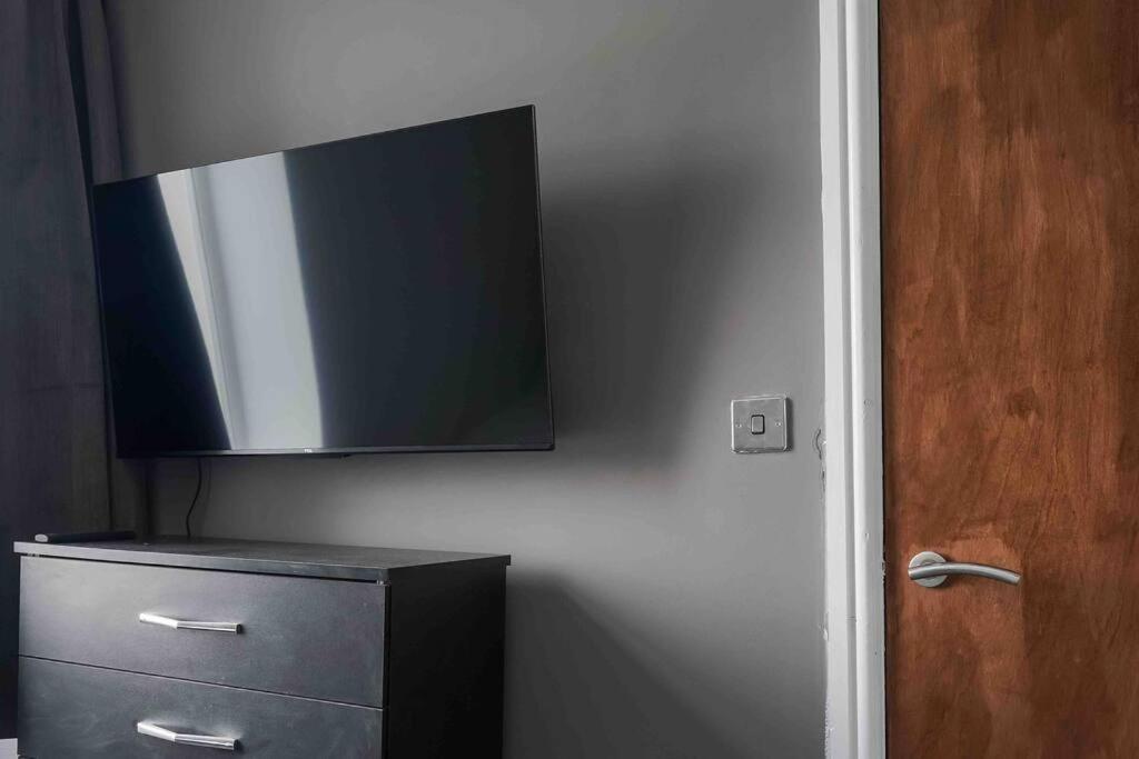Stunning Two Bed City Centre Apartment Leeds  Bagian luar foto