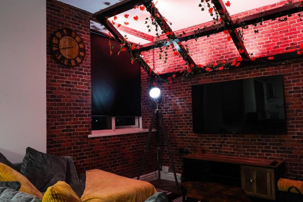 Stunning Two Bed City Centre Apartment Leeds  Bagian luar foto