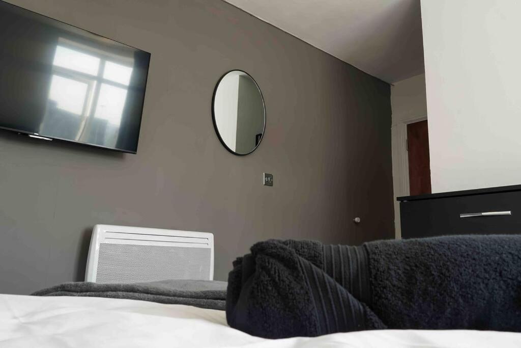 Stunning Two Bed City Centre Apartment Leeds  Bagian luar foto