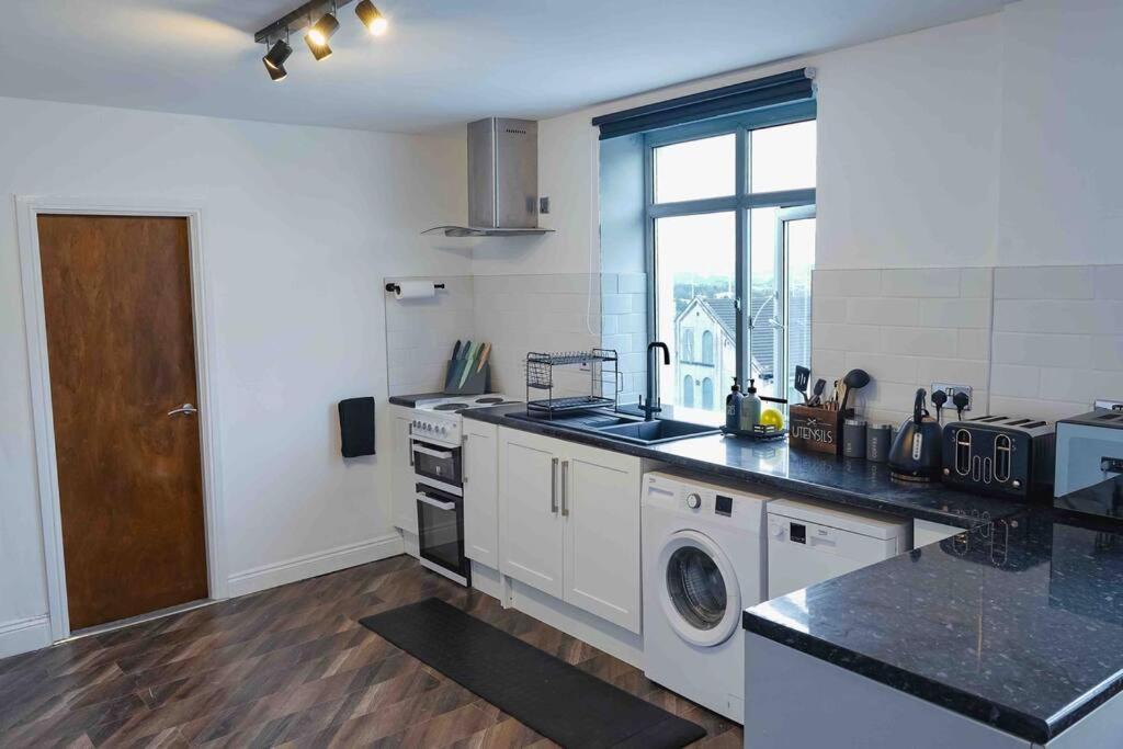 Stunning Two Bed City Centre Apartment Leeds  Bagian luar foto