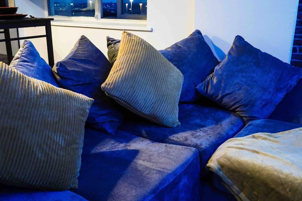 Stunning Two Bed City Centre Apartment Leeds  Bagian luar foto