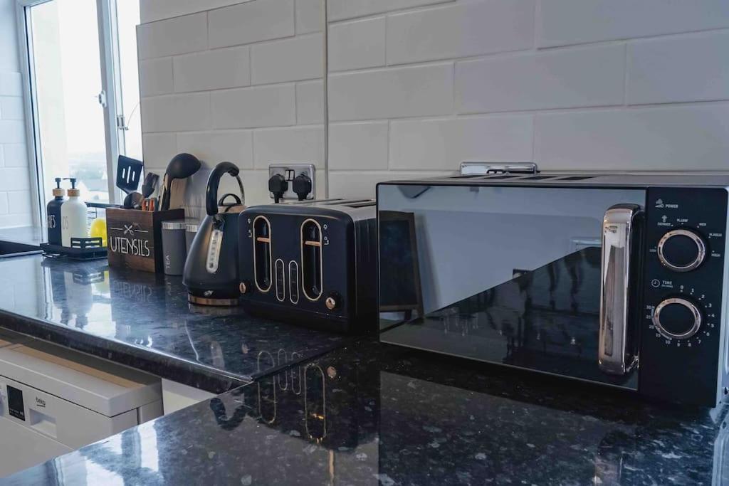 Stunning Two Bed City Centre Apartment Leeds  Bagian luar foto